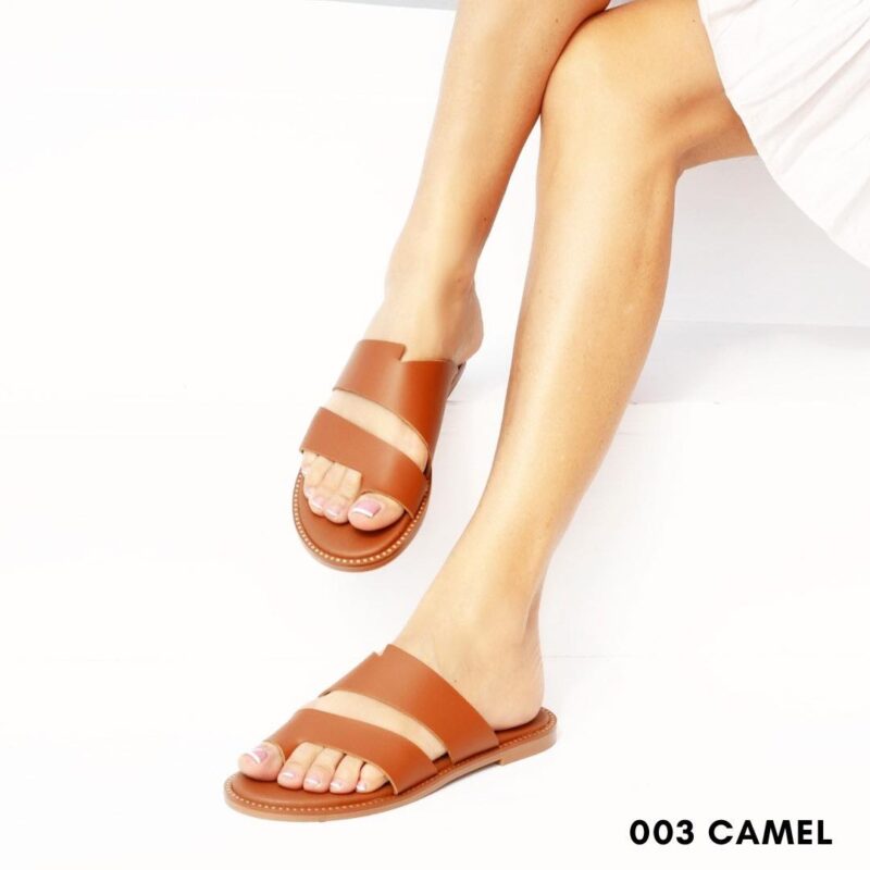 Leather flat sandals  1003
