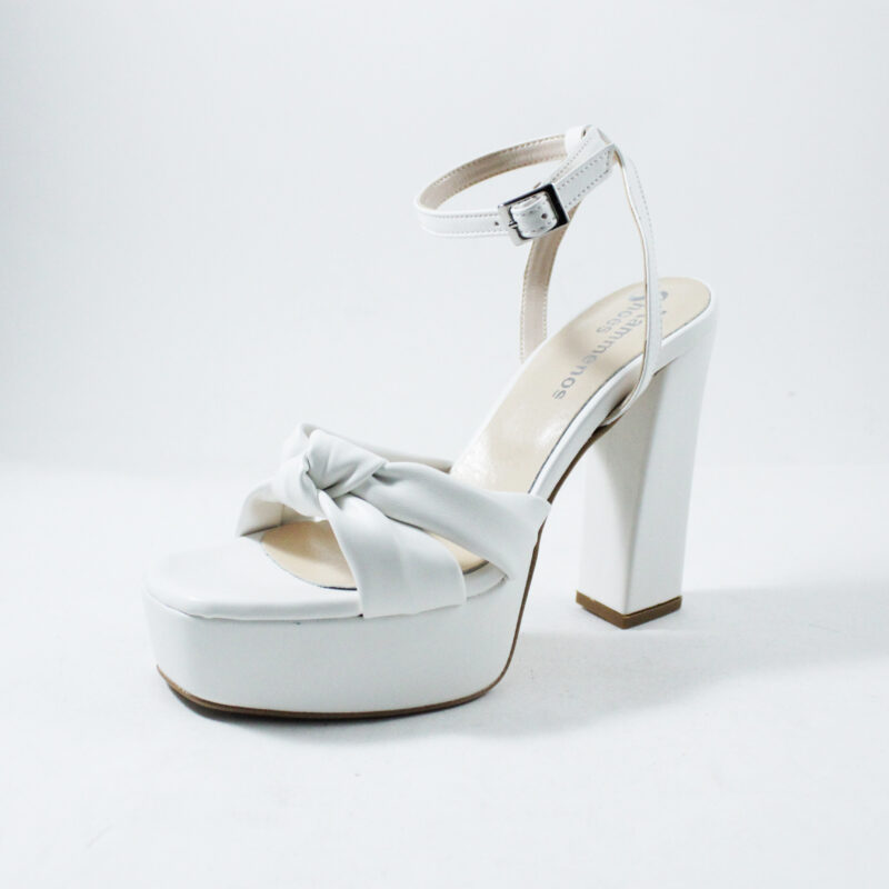 Leather high heels 4690 white