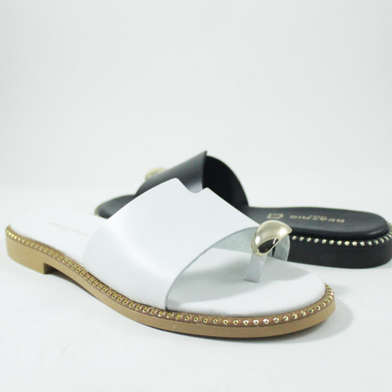 Women Leather Flat Sandals 300