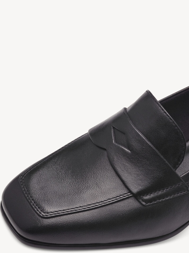 Tamaris leather Moccasins/loafers 24315