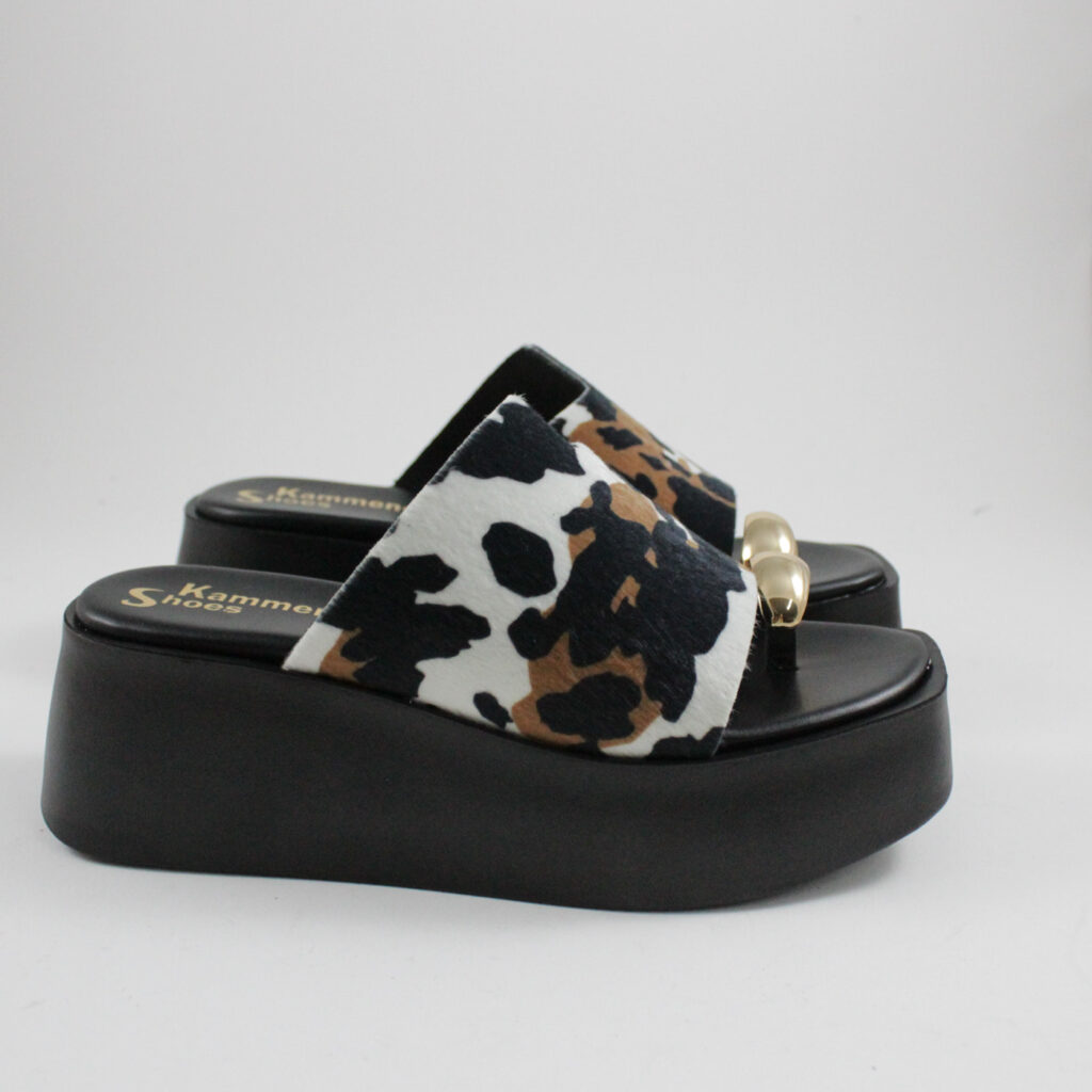 Flatforms beatris 2001 cow