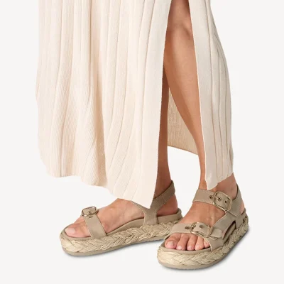Tamaris Sandals 28400 44 435 tan