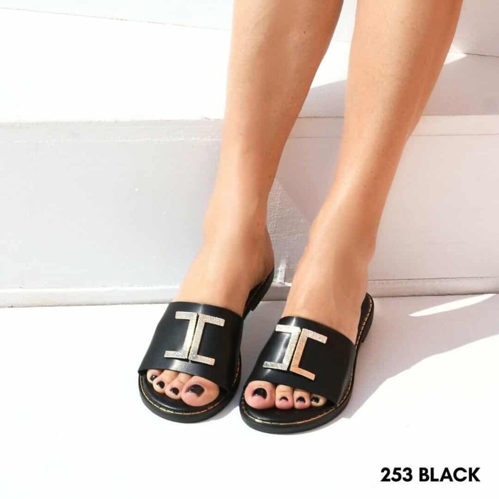 Flat sandals 202 beige