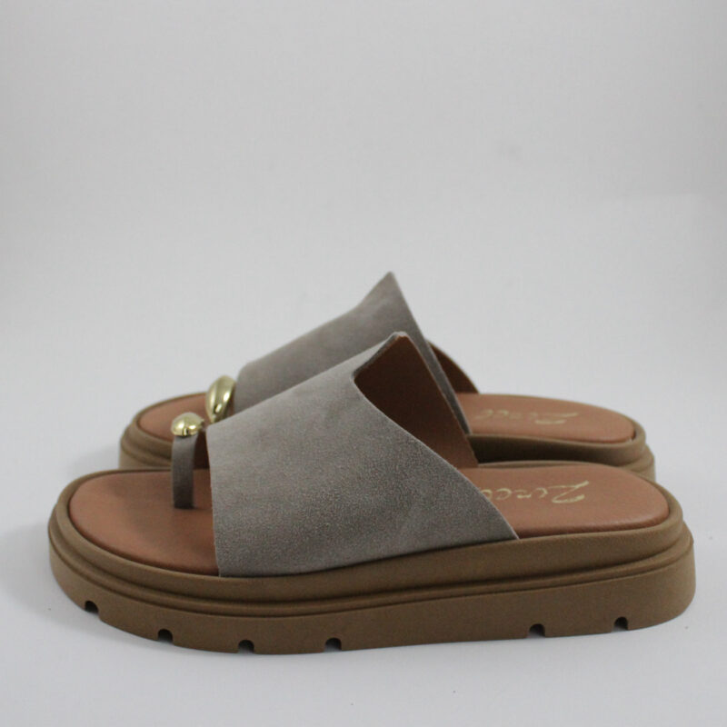 Flatforms zizel f03 pouro