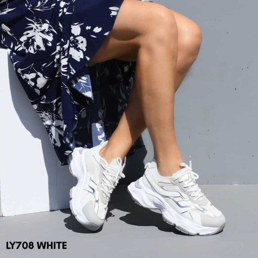Women sneakers ly708 white
