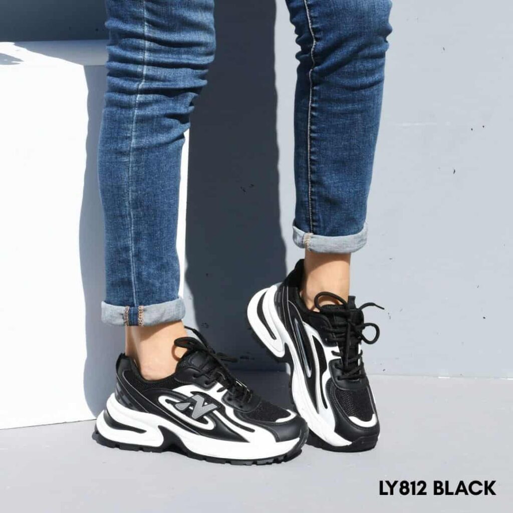 Women sneakers ly812 black
