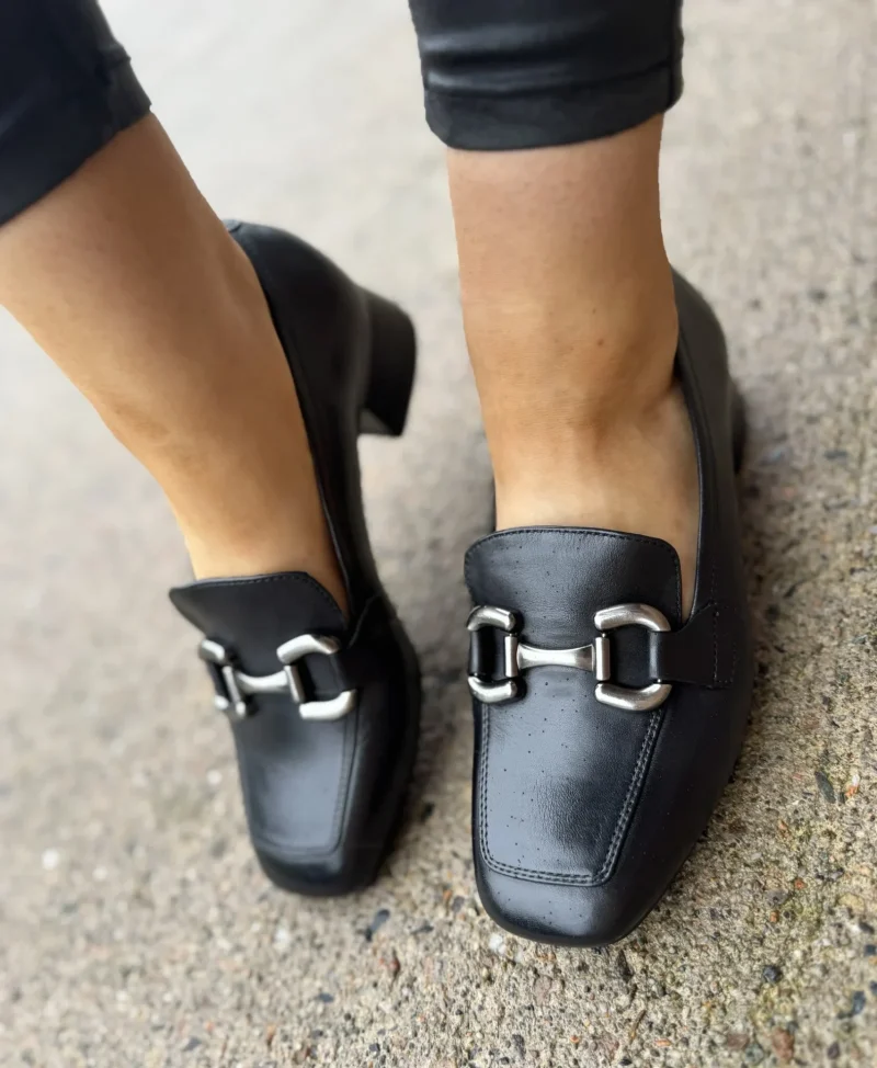 Tamaris loafers 24349 black
