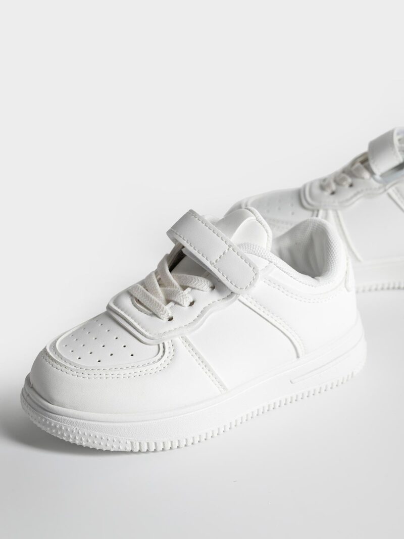 Sneakers for kids B8131
