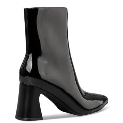 ENVIE shiny pointy booties 22361