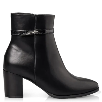 Envie block heel booties V57-22130-34