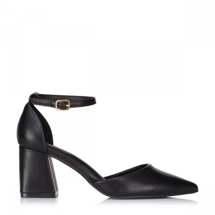 Block-heeled pumps 1621