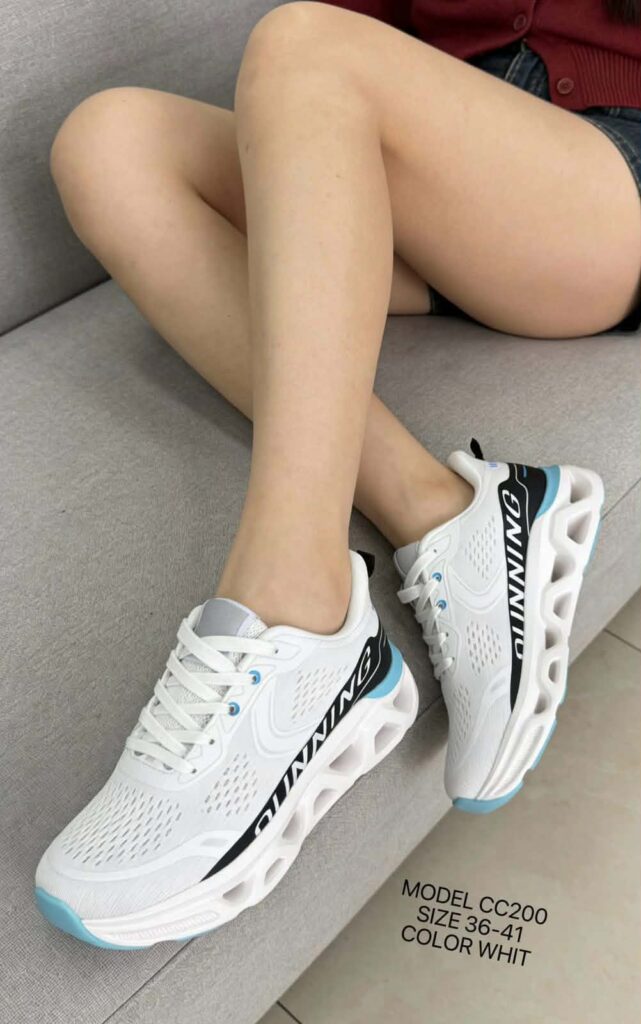 Γυναικεία sneakers CC200 λευκά