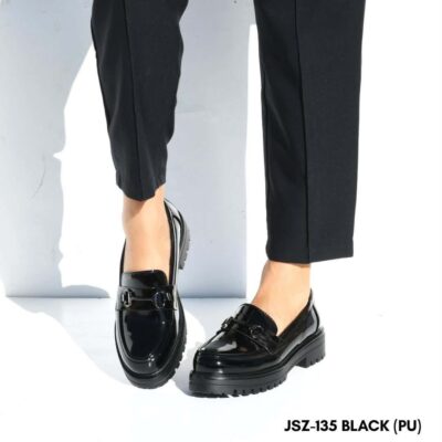 Γυναικεία Loafers σε μαύρο χρώμα JSZ135 λουστρίνι