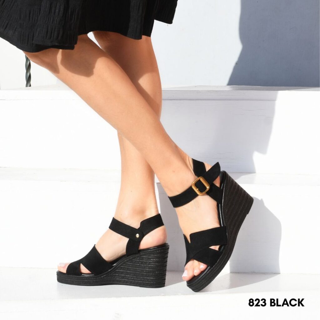 Γυναικείες πλατφόρμες 823 μπεζ (Αντιγραφή)