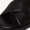 Γυναικείο δερμάτινο mule TAMARIS 27118 μαύρο