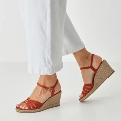 Γυναικείες πλατφόρμες Tamaris 28312 46 672