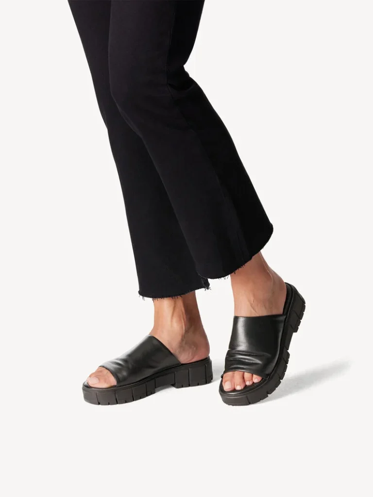 Tamaris Γυναικεία flatforms 27252 μαύρα