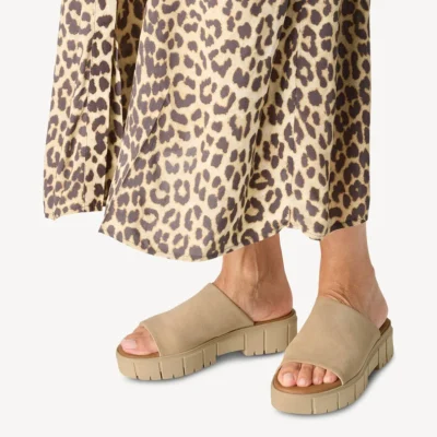 Tamaris Γυναικεία flatforms 27252 μπεζ