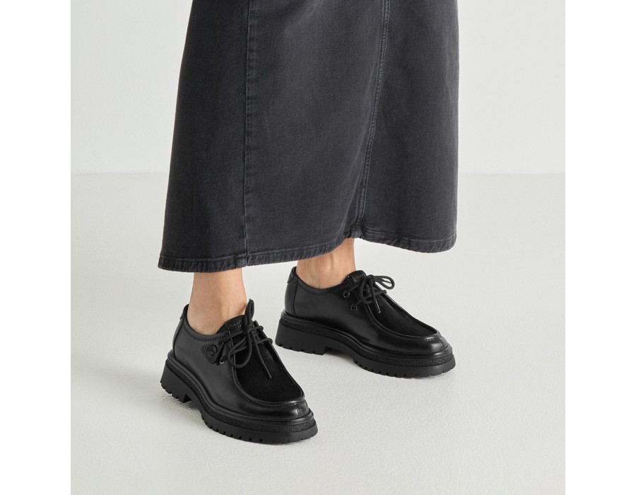 TAMARIS γυναικείο oxford 23627-47-001 BLACK