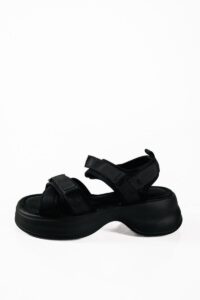 Sporty sandals με συνδυασμό υλικών και velcro σε μαύρο χρώμα 8040-19