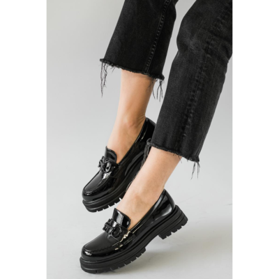 Γυναικεία Loafers σε Μαύρο Χρώμα λουστρίνι OM6632