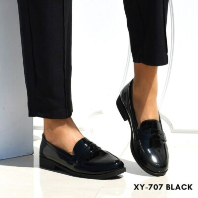 Women mocassins/loafers xy705 μαύρα (Αντιγραφή)